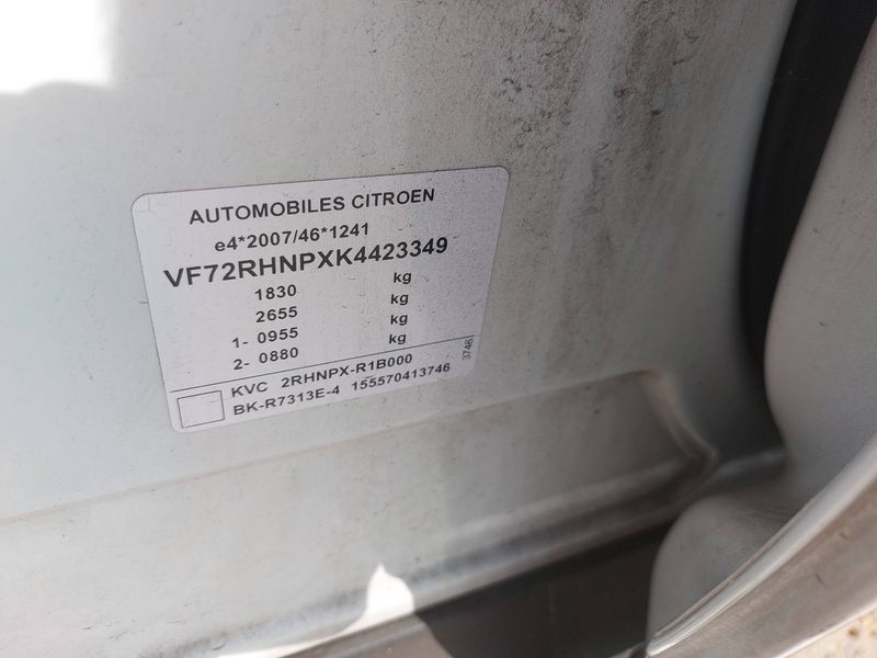 Citroen C3 Aircross 1.2 PureTech Shine — zdjęcie 16