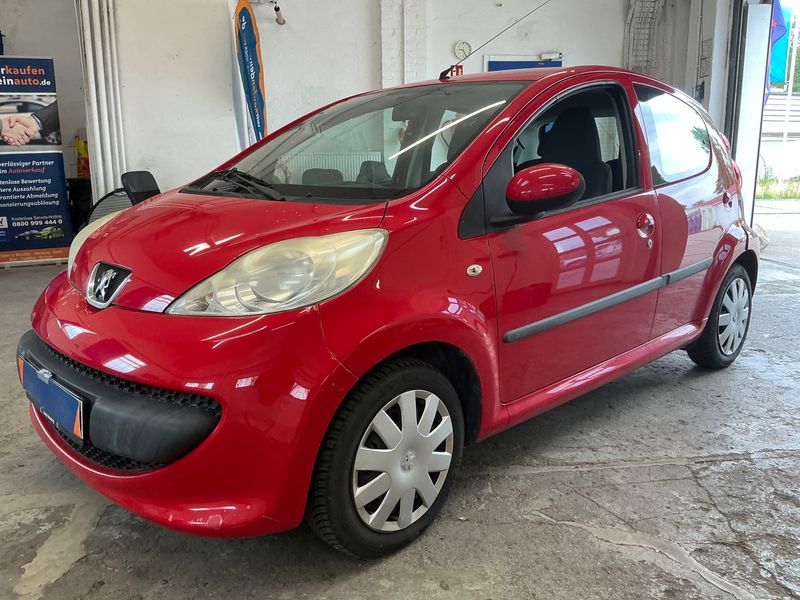 Peugeot 107 1.0 Filou