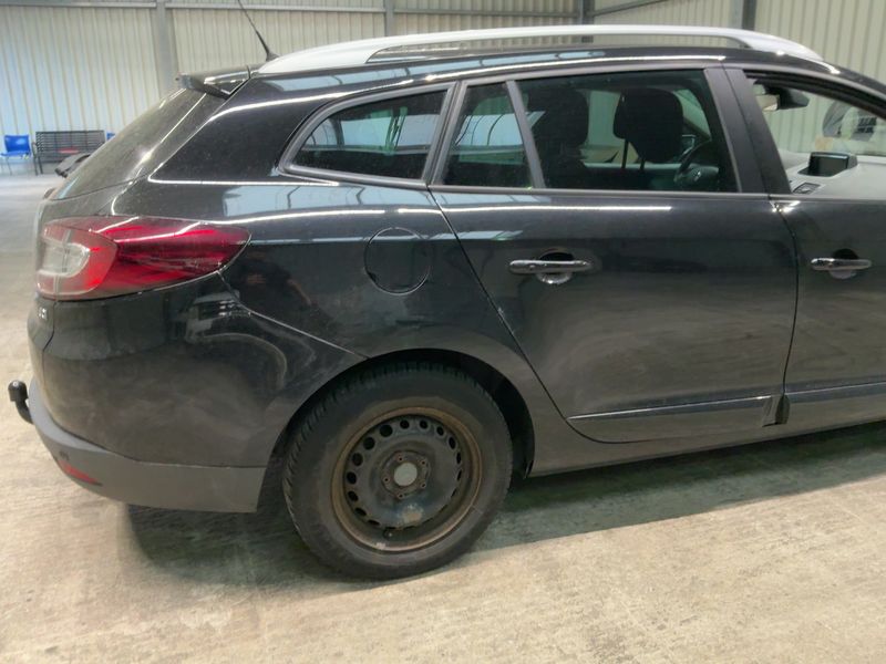 Renault Megane 1.5 dCi Limited — zdjęcie 6