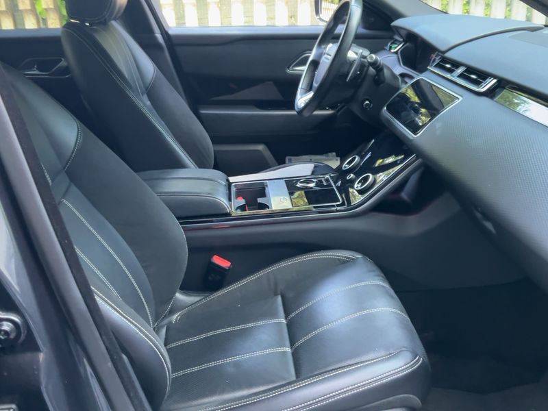 Land Rover Range Rover Velar 2.0 Diesel S R-Dynamic — zdjęcie 11