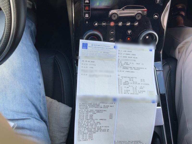 Land Rover Range Rover Velar 2.0 Diesel S R-Dynamic — zdjęcie 15