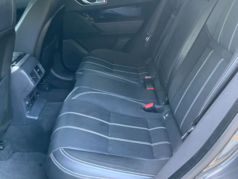 Land Rover Range Rover Velar 2.0 Diesel S R-Dynamic — zdjęcie 14