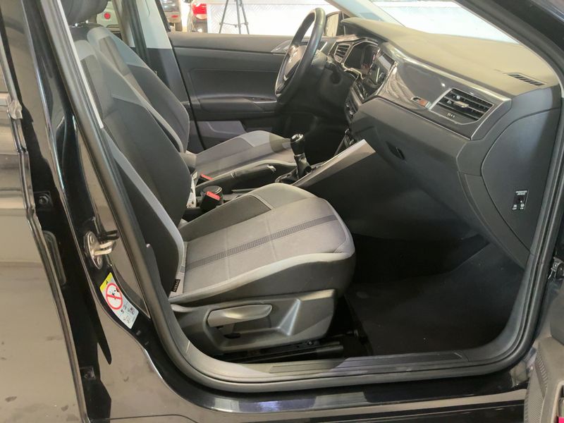 Volkswagen Polo 1.0 TSI Carat Exclusive 2019 – снимка 16