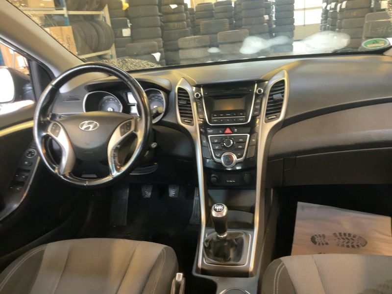 Hyundai i30 1.6 GDI Trend 2014 – снимка 18