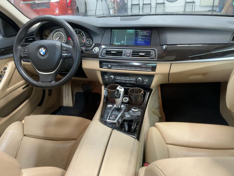 BMW 5er 530d xDrive 2012 – снимка 18