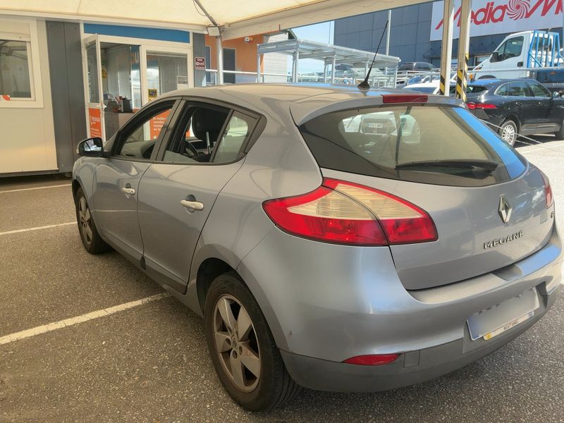 Renault Megane 1.5 dCi Dynamique — zdjęcie 3