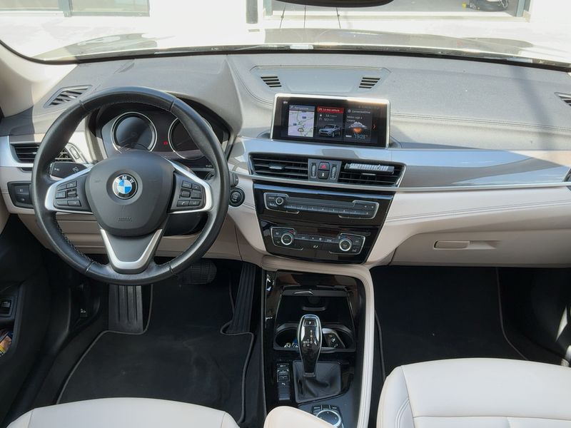 BMW X1 sDrive 16d xLine — zdjęcie 12