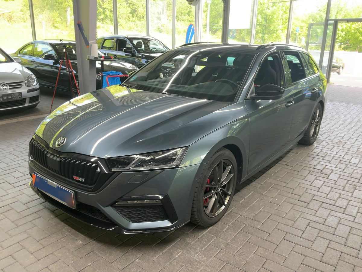 Skoda Octavia 2021 — photo 1