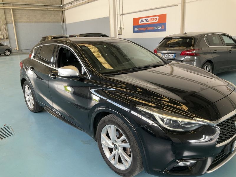 Infiniti Q30 1.5 Diesel — zdjęcie 8