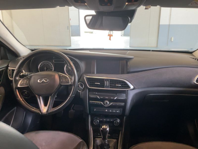Infiniti Q30 1.5 Diesel — zdjęcie 12