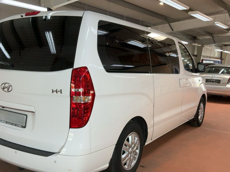 Hyundai H1 2.5 CRDi Travel Family+ — zdjęcie 6