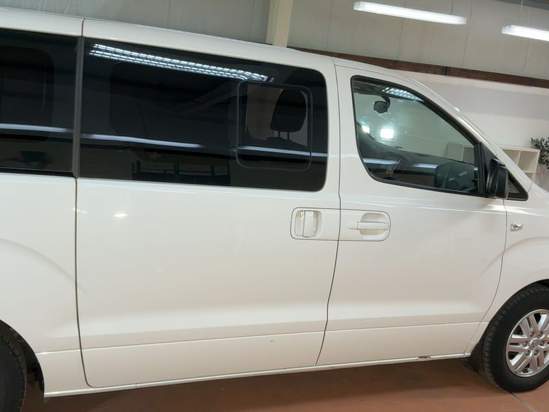 Hyundai H1 2.5 CRDi Travel Family+ — zdjęcie 7