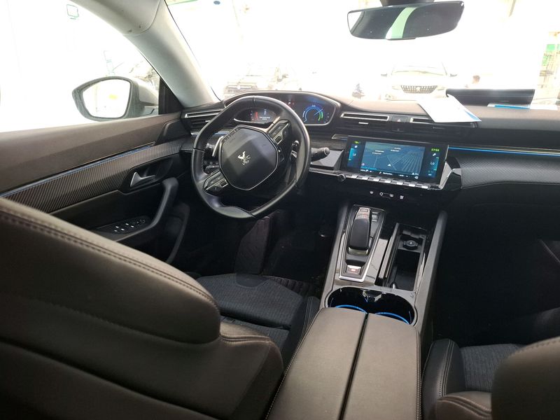Peugeot 508 1.6 Hybrid Allure Pack 2021 – снимка 10