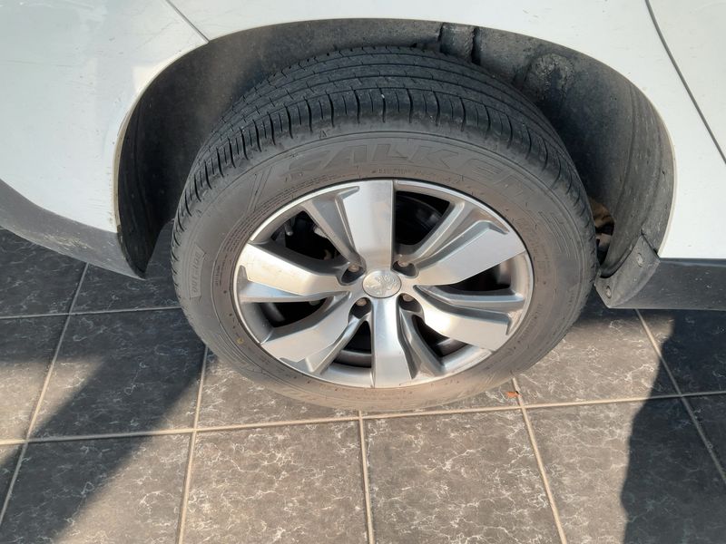 Peugeot 2008 1.6 e-HDi Allure 2014 – снимка 9