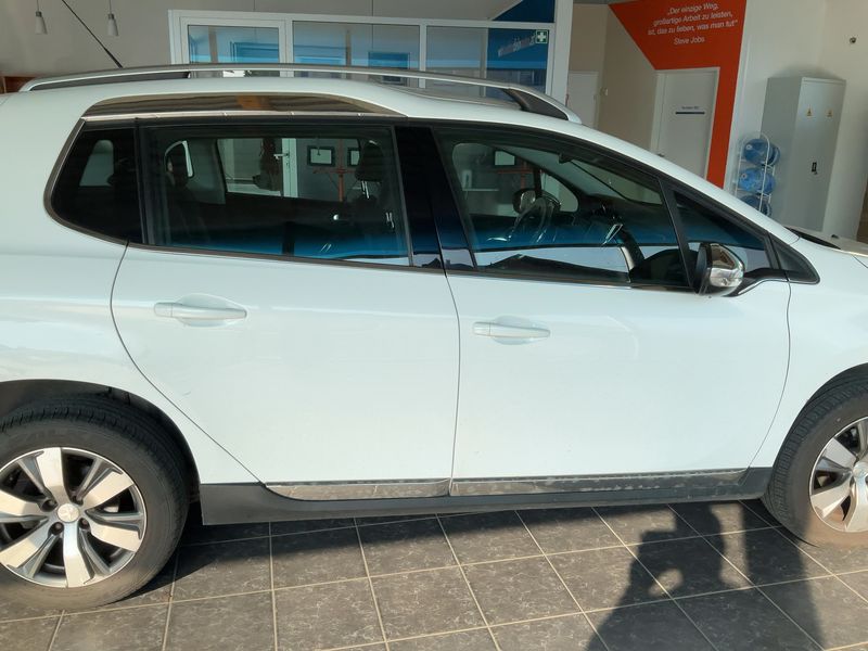Peugeot 2008 1.6 e-HDi Allure 2014 – снимка 10