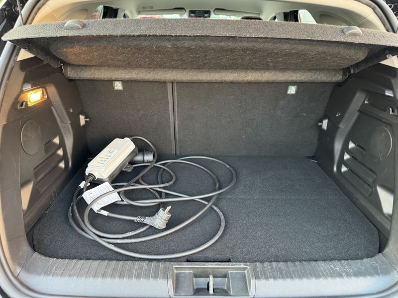 Renault Captur 1.6 Hybrid E-Tech Intens — zdjęcie 9