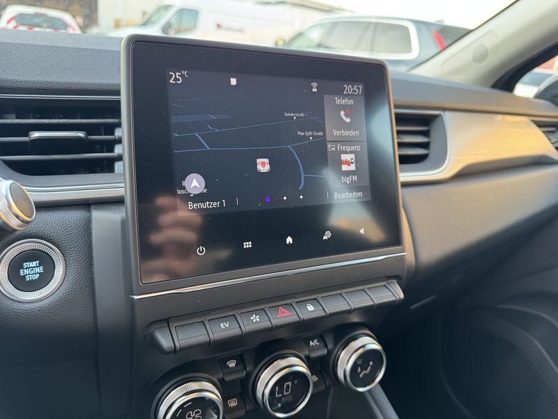 Renault Captur 1.6 Hybrid E-Tech Intens — zdjęcie 13