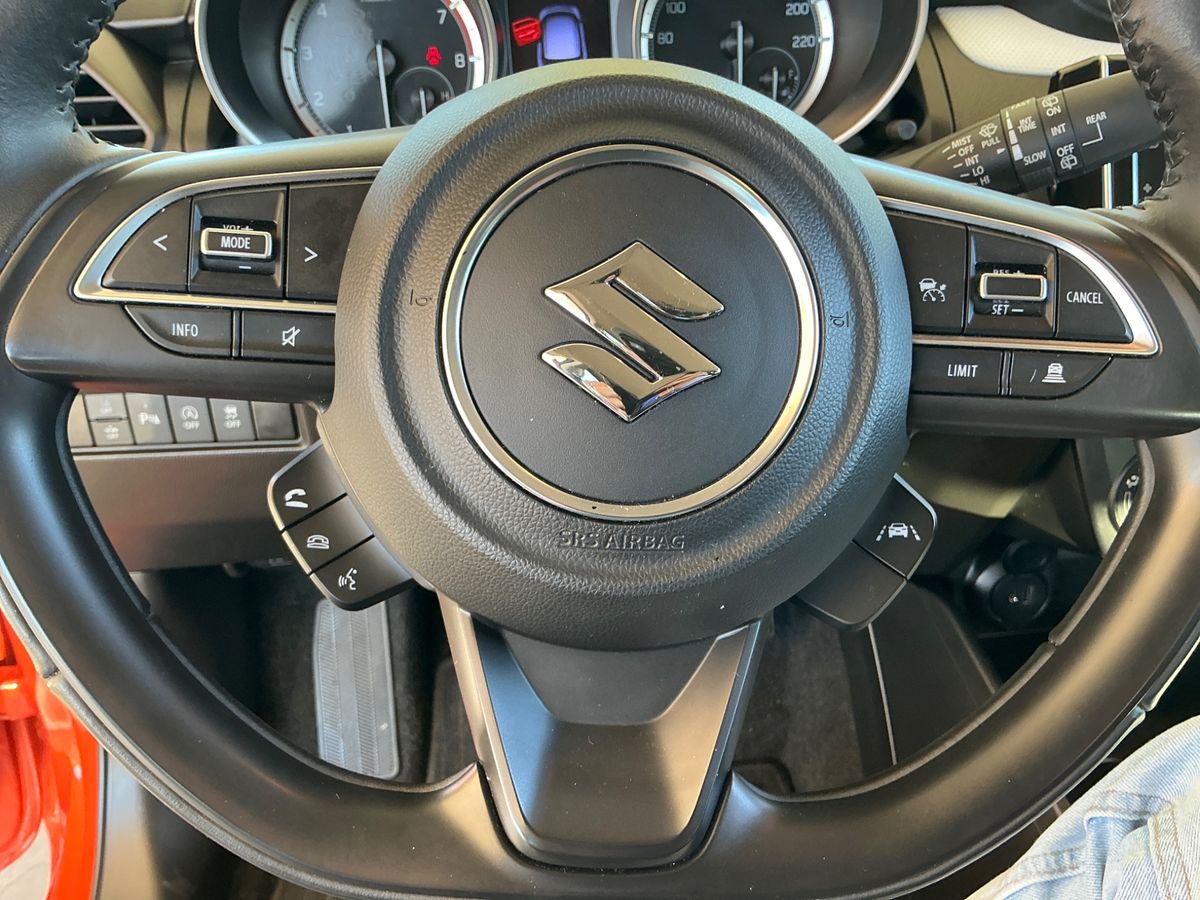 Suzuki Swift 2022 — photo 32