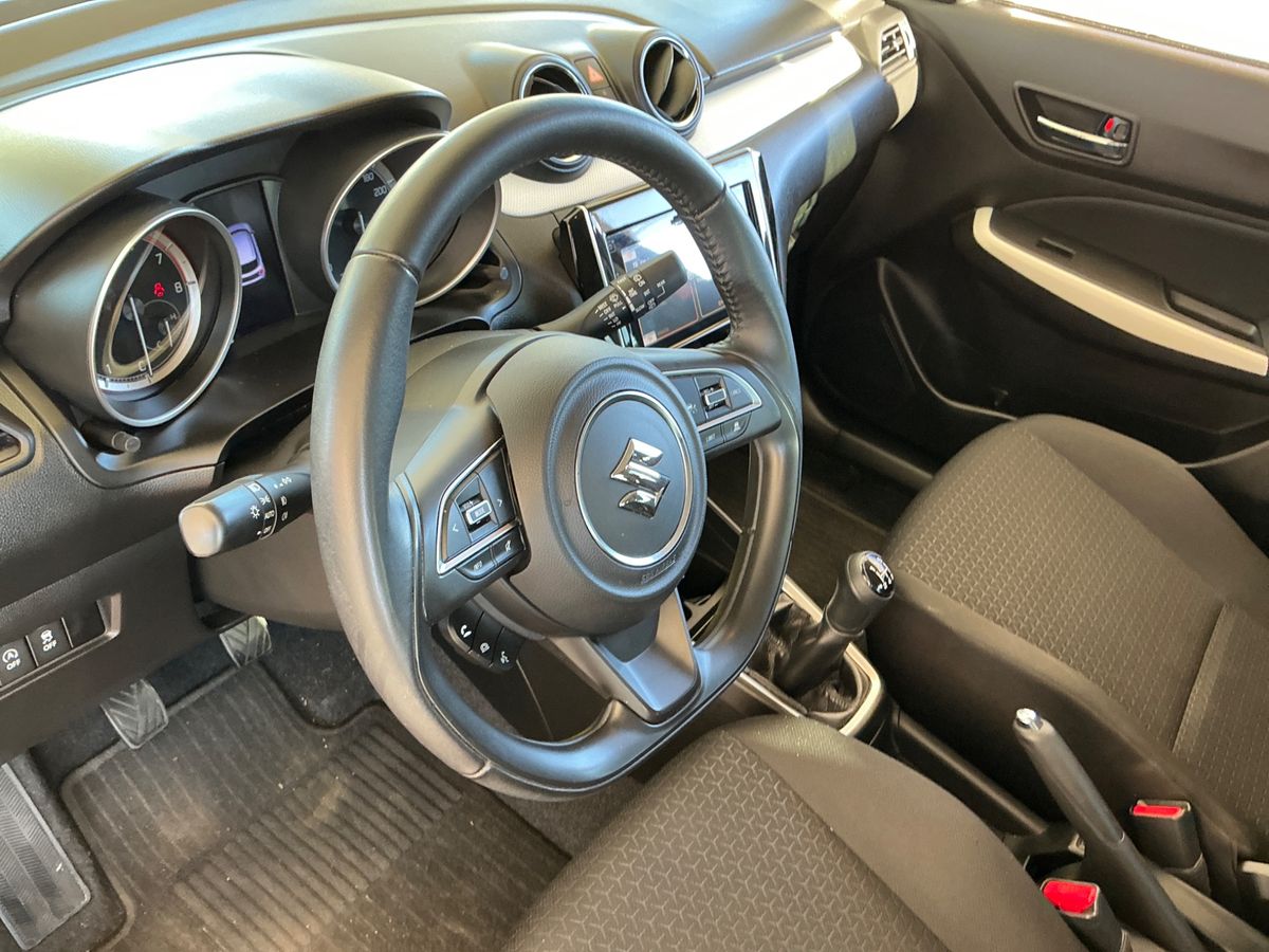 Suzuki Swift 2022 — photo 27