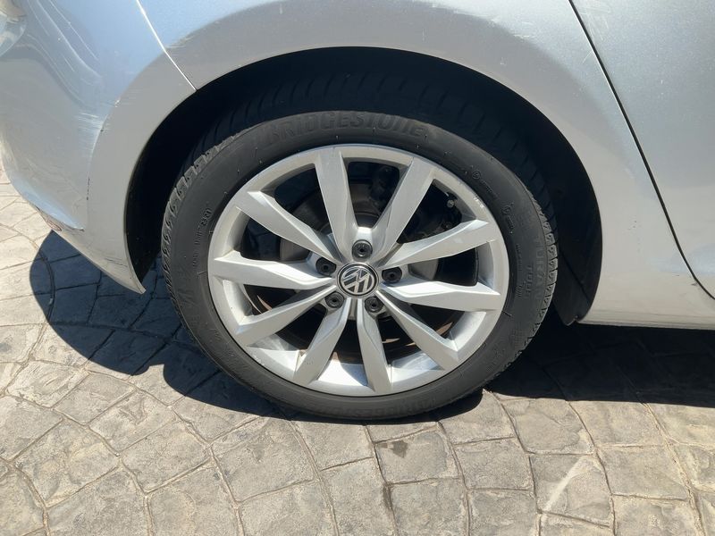 Volkswagen Golf VII 1.6 TDI Highline BlueMotion Tech 2013 – снимка 9