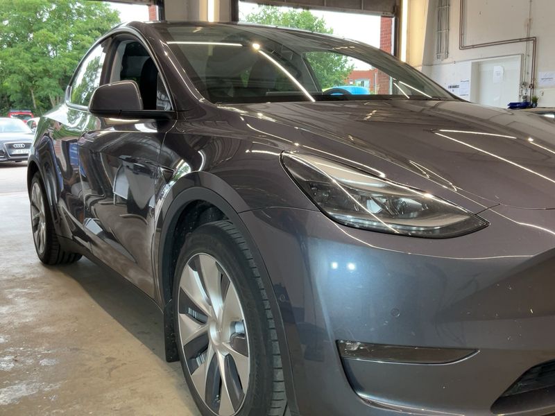 Tesla Model Y Max Range Dual AWD AWD — zdjęcie 8