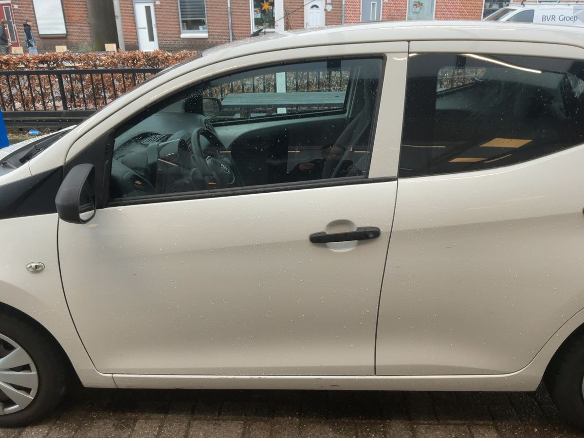 Toyota Aygo 2016 — photo 5