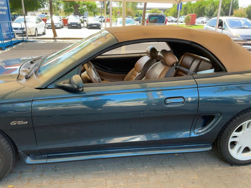 Ford Mustang 5.0 Ti-VCT V8 GT Convertible — zdjęcie 4