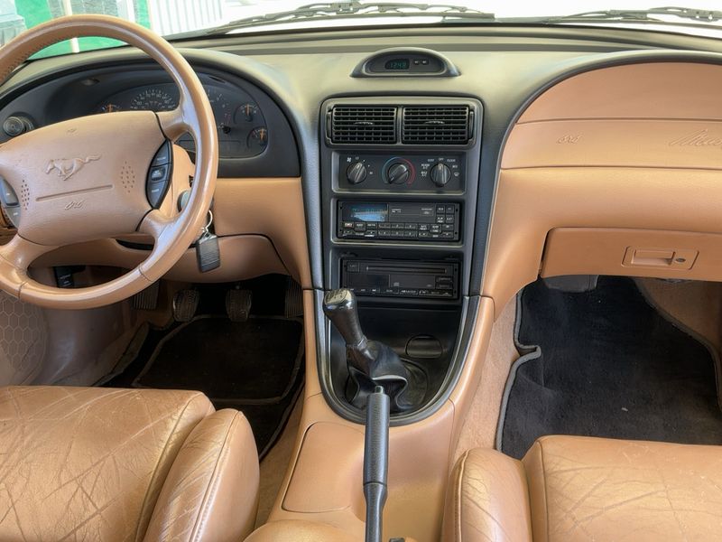 Ford Mustang 5.0 Ti-VCT V8 GT Convertible — zdjęcie 12