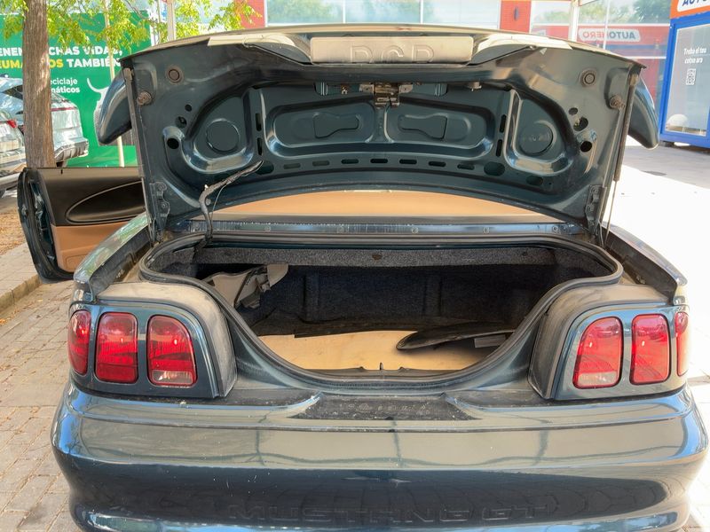 Ford Mustang 5.0 Ti-VCT V8 GT Convertible — zdjęcie 10