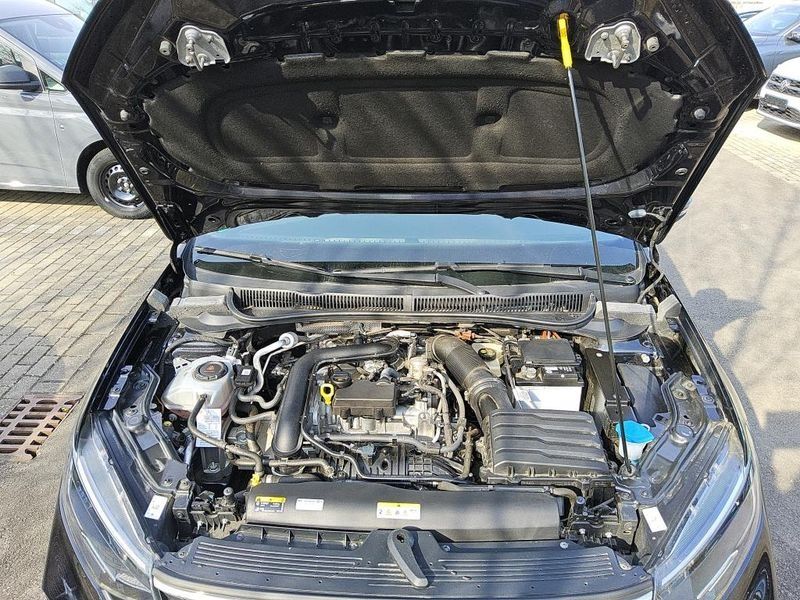 Volkswagen Taigo 1.0 TSI Life — zdjęcie 8