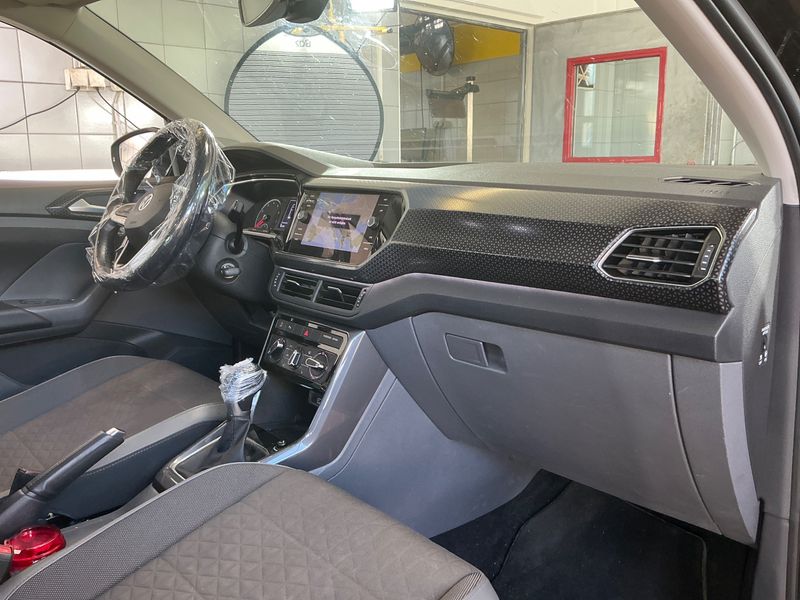 Volkswagen T-Cross 1.0 TSI Style 2020 – снимка 22