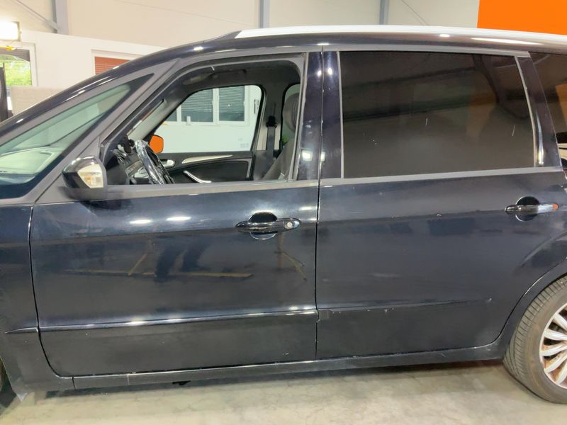 Ford Galaxy 2.0 TDCi Trend — zdjęcie 4