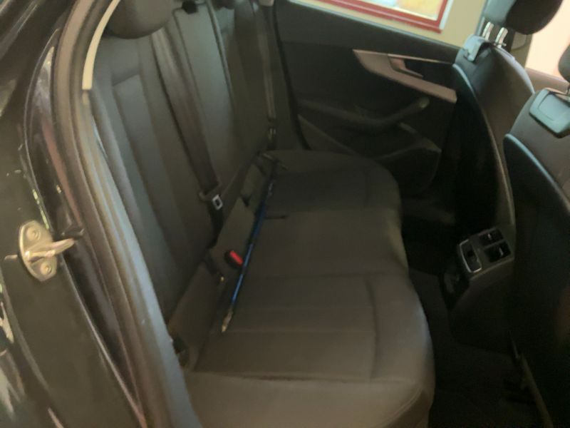 Audi A4 35 TDI — zdjęcie 14
