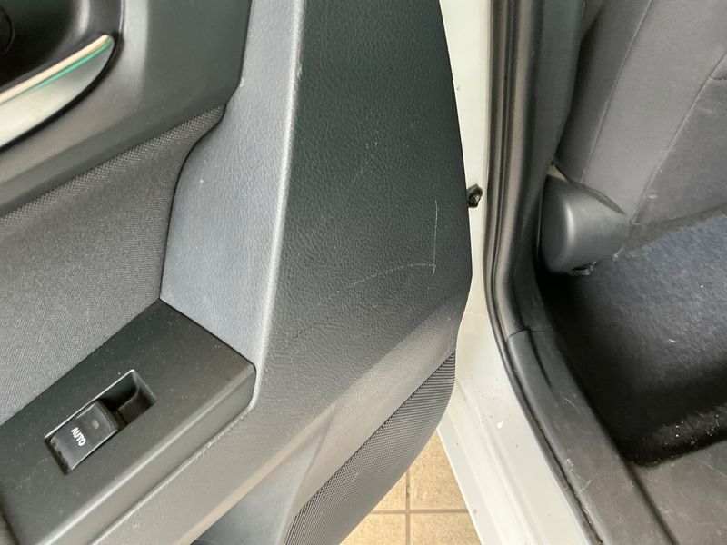 Toyota Auris Touring Sports 1.2 Turbo Team D 2018 – снимка 23