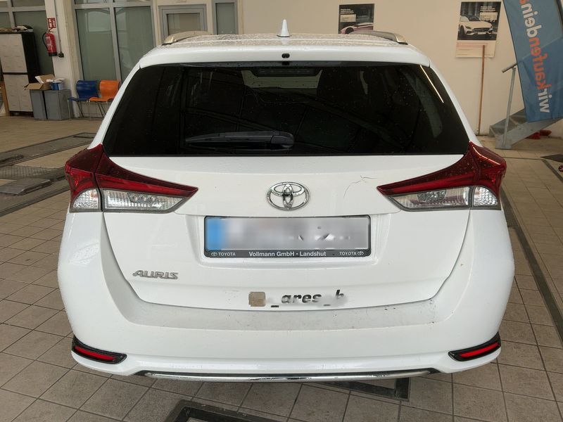 Toyota Auris Touring Sports 1.2 Turbo Team D — zdjęcie 5