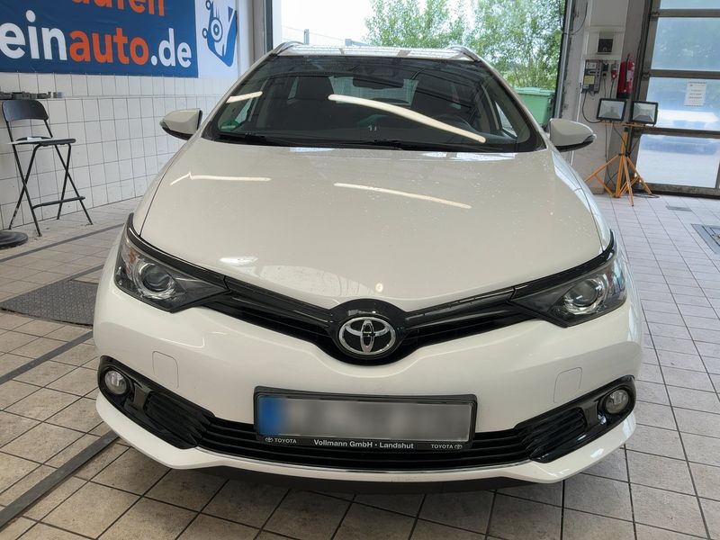 Toyota Auris Touring Sports 1.2 Turbo Team D — zdjęcie 9