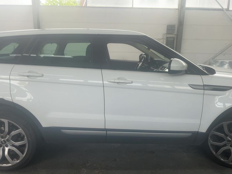 Land Rover Evoque 2.2 Td4 Pure 2015 – снимка 10