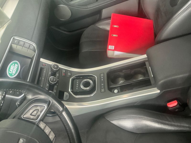 Land Rover Evoque 2.2 Td4 Pure 2015 – снимка 25
