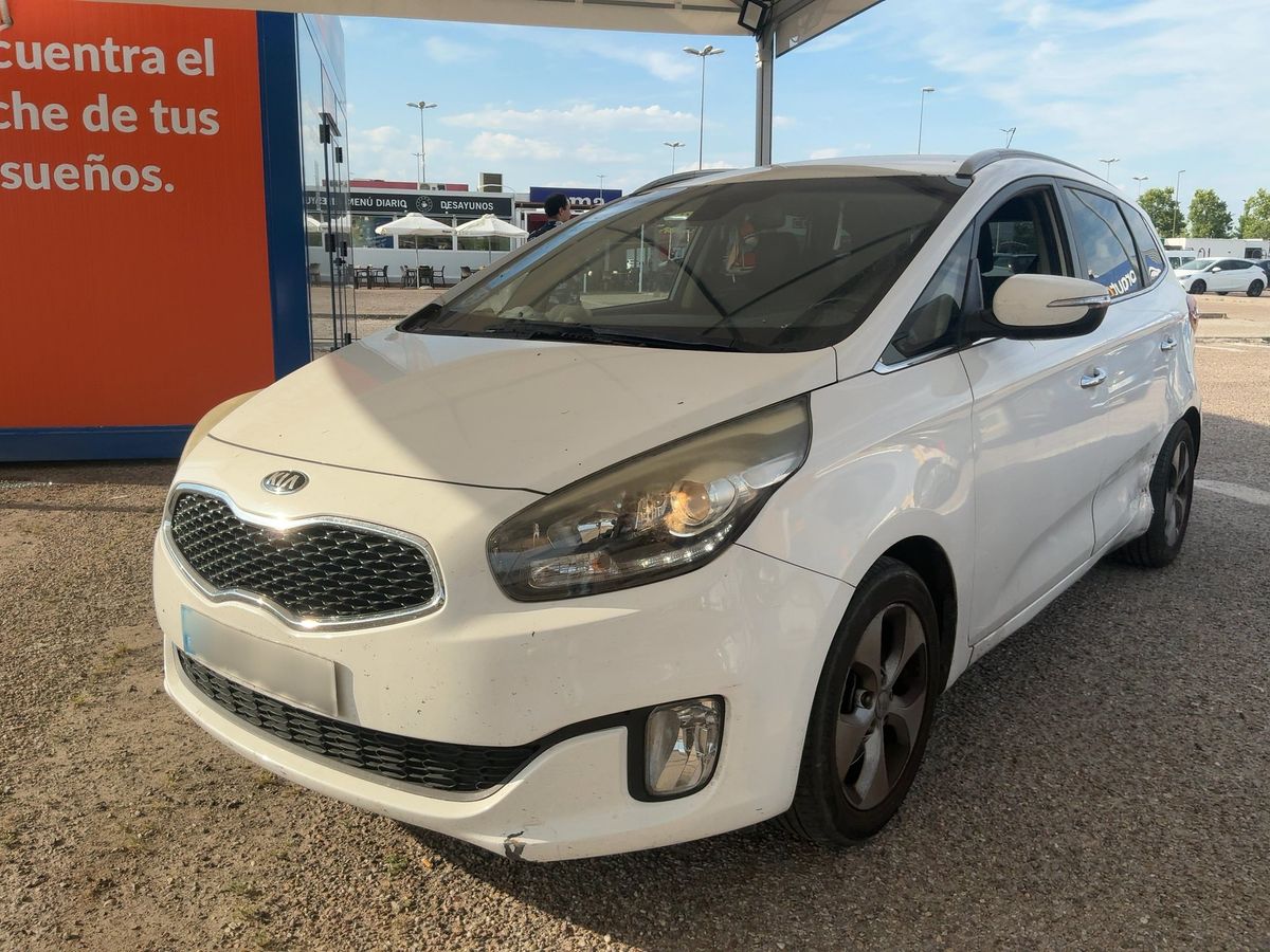 Kia Carens 2015