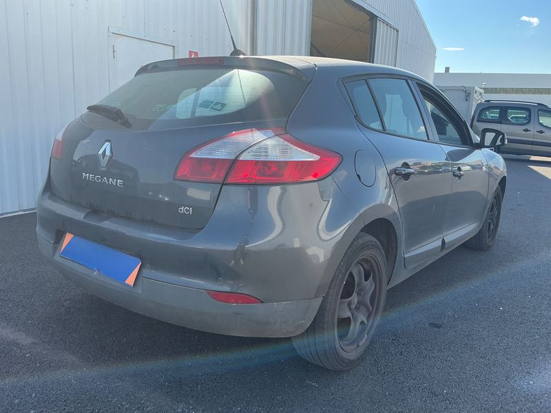 Renault Megane 1.5 dCi Business 2012 – снимка 2