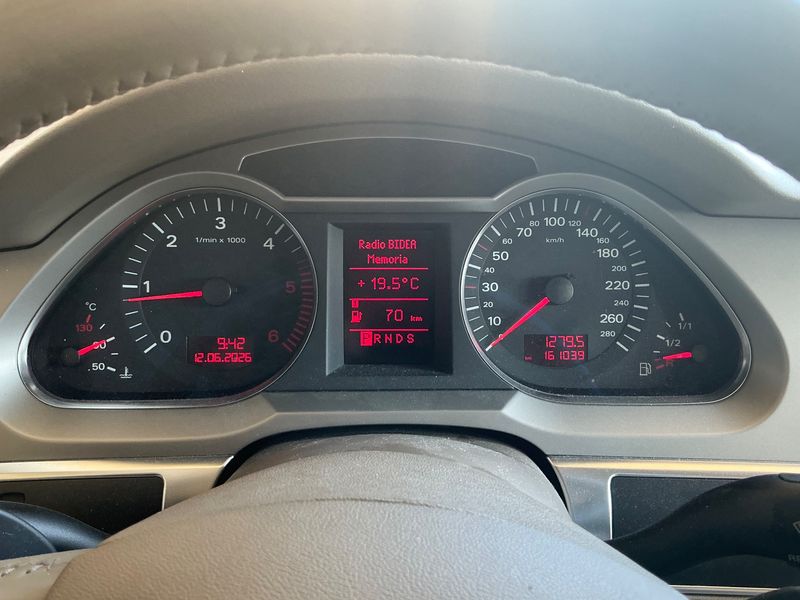 Audi A6 3.0 V6 TDI quattro 2006 – снимка 18