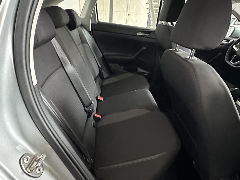 Volkswagen Taigo 1.0 TSI Life — zdjęcie 13