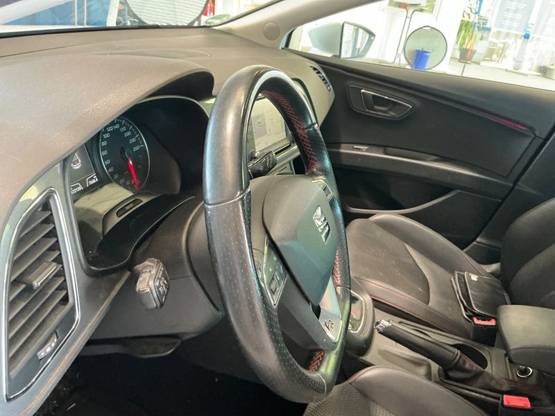 Seat Leon 2.0 TDI FR 2015 – снимка 25