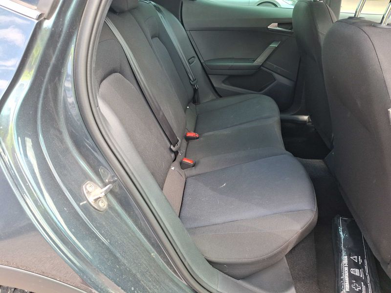 Seat Arona 1.0 TSI FR — zdjęcie 14
