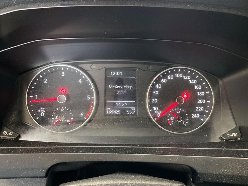 Volkswagen T6 Multivan 2.0 TDI Trendline — zdjęcie 13