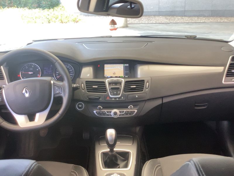 Renault Laguna 1.5 dCi Dynamique TomTom 2011 – снимка 17