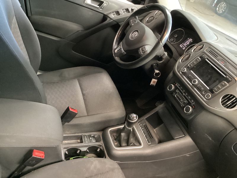 Volkswagen Tiguan 2.0 TDI Trend & Fun BlueMotion Tech 2013 – снимка 25
