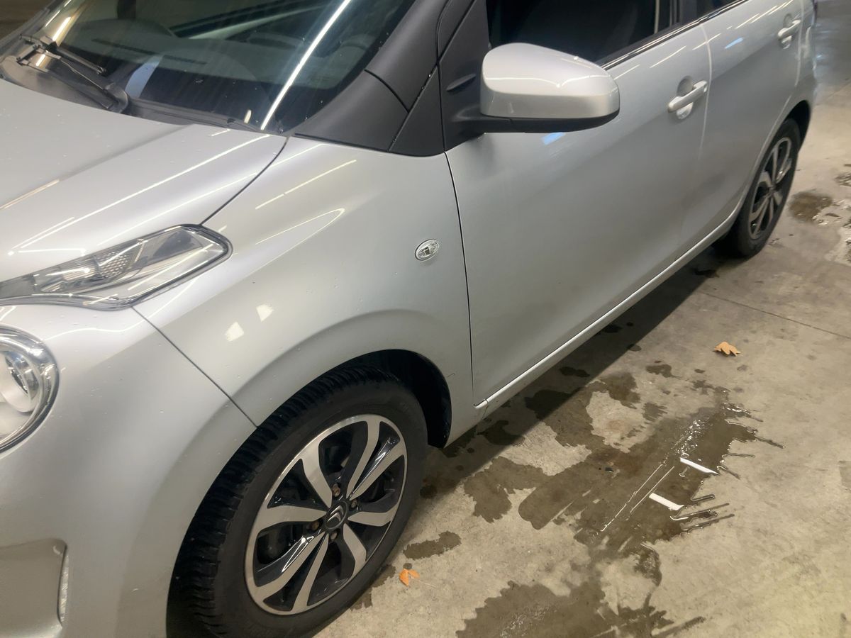 Citroen C1 1.2 VTi Shine