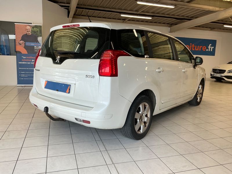 Peugeot 5008 1.6 HDi Premium — zdjęcie 2