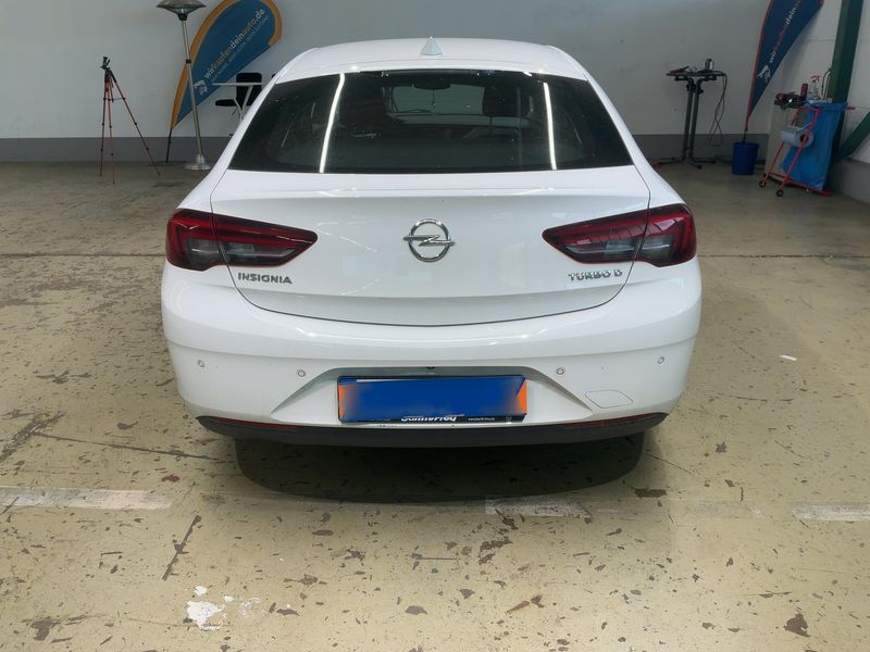 Opel Insignia Grand Sport 1.6 CDTI DPF Edition — zdjęcie 5
